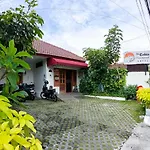 The Cabin Purwokinanti Hotel