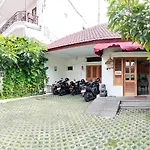 The Cabin Purwokinanti Hotel